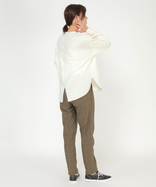 LBC(エルビーシー)の「裏起毛切り替えプルオーバー(Tシャツ/カットソー・レディース・ホワイト/チャコールグレー/プラム・M/L)」の19枚目の写真