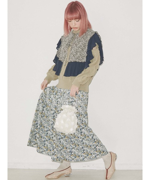 merry jenny(メリージェニー)の「エアリーパイピングフラットパンプス(パンプス・レディース・ライトブルー/ブラック/ベージュ・MEDIUM/LARGE)」の11枚目の写真