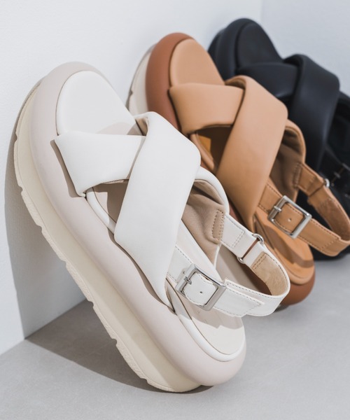 EVOL（イーボル）の「【EVOL】クロスクッションベルトプラットフォームサンダル IS9811（サンダル・レディース・ブラック/ベージュ/アイボリー・S/M/L）」の2枚目の写真