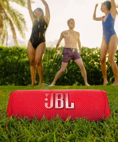 JBL（ジェイビーエル）の「JBL/ジェービーエル JBL FLIP6（スピーカー・メンズ・ブラック/ブルー/レッド/ホワイト/ピンク/カモフラージュ・ONE SIZE）」の5枚目の写真