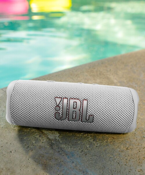 JBL（ジェイビーエル）の「JBL/ジェービーエル JBL FLIP6（スピーカー・メンズ・ブラック/ブルー/レッド/ホワイト/ピンク/カモフラージュ・ONE SIZE）」の8枚目の写真