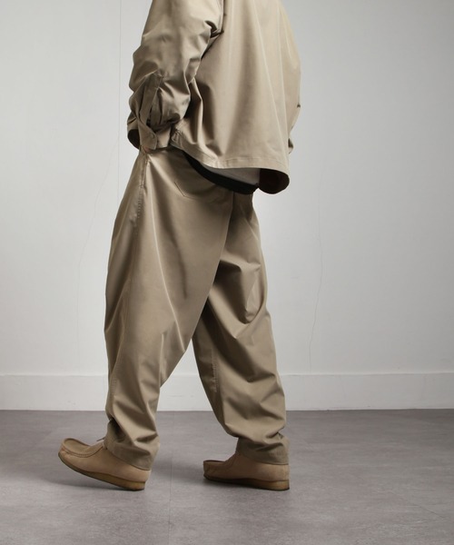 UNCORD（アンコード）の「【UNCORD】BALLOON WIDE LOOSER PANTS/バルーンワイドルーザーパンツ（スラックス・メンズ・ブラック/カーキ/ベージュ・LARGE/X-LARGE/MEDIUM）」の14枚目の写真
