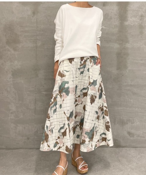 BEARDSLEY（ビアズリー）の「BA刺繍シンプルカットソー（Tシャツ/カットソー・レディース・ホワイト/ネイビー・FREE）」の17枚目の写真