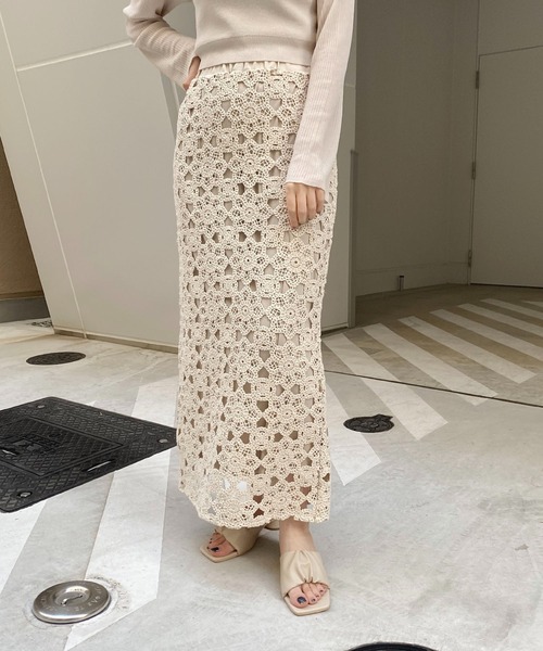 CAPRICIEUX LE'MAGE（カプリシューレマージュ）の「クロシェ風2WAYスカート（スカート・レディース・ライトベージュ/ブラック・FREE）」の4枚目の写真