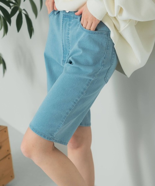HEYUMM(ヘユム)の「ストレッチバイカーショーツデニム(デニムパンツ・レディース・ライトベージュ/ライトインディゴブルー/ブラック・ONE)」の12枚目の写真
