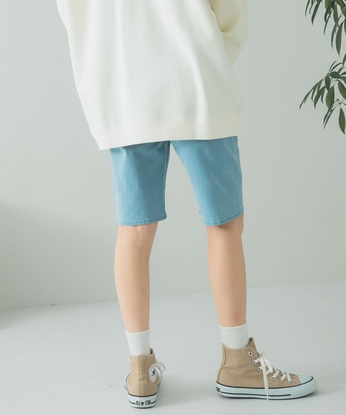 HEYUMM(ヘユム)の「ストレッチバイカーショーツデニム(デニムパンツ・レディース・ライトベージュ/ライトインディゴブルー/ブラック・ONE)」の15枚目の写真