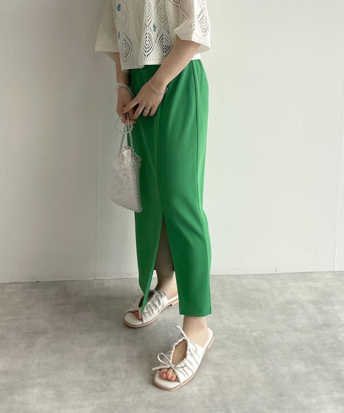 w closet（ダブルクローゼット）の「ギャザーリボンフラットサンダル（サンダル・レディース・ホワイト/ブラック/ブルー・M/L）」の8枚目の写真