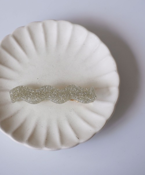 ammy.（エイミードット）の「【 ammy. / エイミードット 】 オーロラ ニュアンス 原色 カラー なみなみ ヘアピン（ヘアピン・レディース・ホワイト/ブラック/ライトグリーン/エメラルド/クリアブラウン/ワインレッド/ブラウン/ベージュ/ブラウン系その他/その他1/その他2/その他3/その他4・FREE）」の12枚目の写真