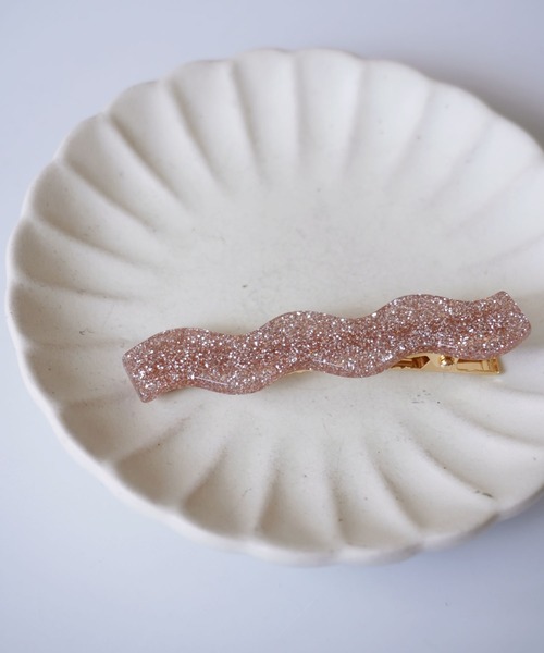 ammy.（エイミードット）の「【 ammy. / エイミードット 】 オーロラ ニュアンス 原色 カラー なみなみ ヘアピン（ヘアピン・レディース・ホワイト/ブラック/ライトグリーン/エメラルド/クリアブラウン/ワインレッド/ブラウン/ベージュ/ブラウン系その他/その他1/その他2/その他3/その他4・FREE）」の13枚目の写真