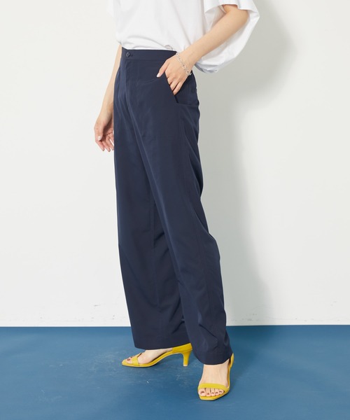 AMERICAN HOLIC(アメリカンホリック)の「アウトポケットワイドパンツ(その他パンツ・レディース・ベージュ/ネイビー・S/M/L)」の2枚目の写真