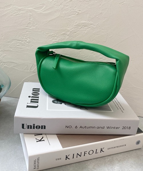 She's Closet（シーズクローゼット）の「フェイクレザー2wayミニワンハンドルバッグ/ショルダーバッグ（ハンドバッグ・レディース・ホワイト/ブラック/ベージュ/ブラウン/グリーン・FREE）」の5枚目の写真