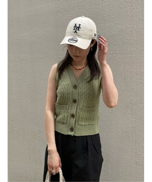 MOUSSY（マウジー）の「CABLE KNIT ベスト（ベスト・レディース・レッド/ライトカーキ/ブラック/ライトベージュ・FREE）」の20枚目の写真