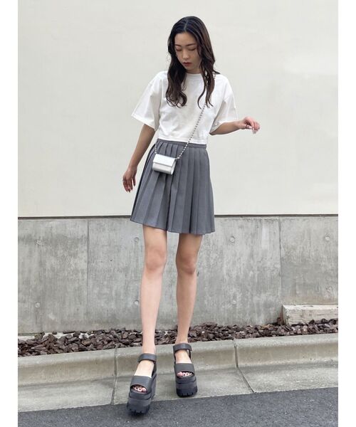 EMODA（エモダ）の「プリーツミニスカート（スカート・レディース・ブラック/ベージュ/グレー・SMALL/MEDIUM）」の8枚目の写真