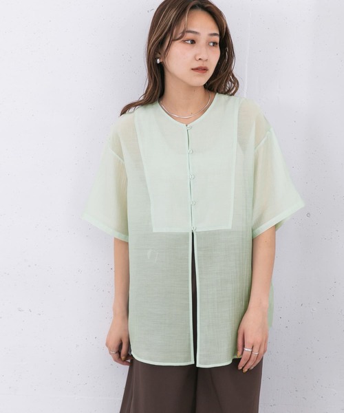 KBF(ケイビーエフ)の「フロントデザインシアーシャツ(シャツ/ブラウス・レディース・アイボリー/ライトブルー/ブラック・ONE)」の3枚目の写真