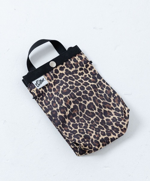 LEPSIM(レプシィム)の「【Drifterコラボ】ショルダーポーチ 294381(ショルダーバッグ・レディース・ゼブラ/レオパード/ブラック系その他・ONE SIZE)」の4枚目の写真
