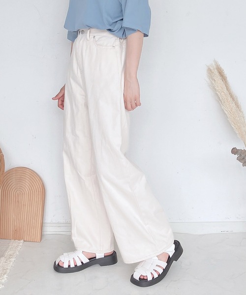 AS KNOW AS plus（アズノゥアズプラス）の「●デザインワイドパンツ（デニムパンツ・レディース・アイボリー/ブラック/ブルー/サックスブルー・FREE）」の12枚目の写真