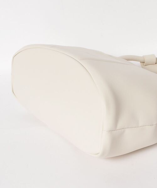 ADD CULUMN(アドカラム)の「ADD CULUMN(アドカラム) PUFF-CLASP/口金バック(ボストンバッグ・レディース・ブラック/アイボリー/ラベンダー・F)」の15枚目の写真