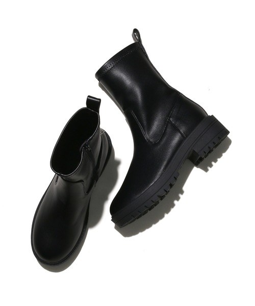 Juze(ジュゼ)の「リサイクルレザータンクソールストレッチブーツ【sustainable】(ブーツ・レディース・ブラック/オフホワイト/ダークブラウン・LL/S/L/M)」の1枚目の写真