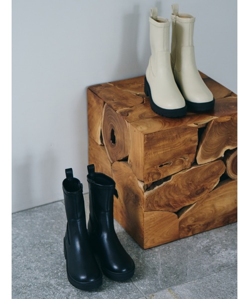 Juze(ジュゼ)の「リサイクルレザータンクソールストレッチブーツ【sustainable】(ブーツ・レディース・ブラック/オフホワイト/ダークブラウン・LL/S/L/M)」の11枚目の写真