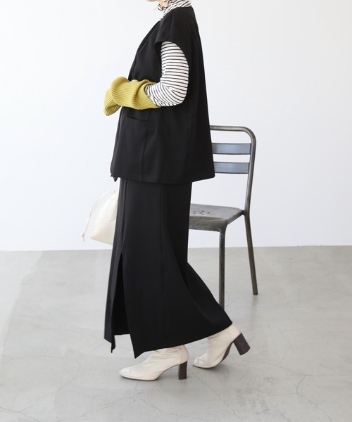 frames RAY CASSIN（フレームスレイカズン）の「WEB限定 スリット入りキャミワンピース（ワンピース・レディース・ブラック/ベージュ/キャメル・FREE）」の4枚目の写真