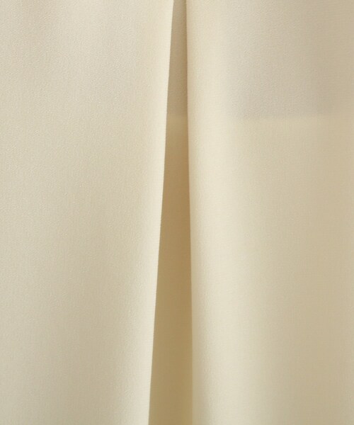 INDIVI（インディヴィ）の「【洗える/UVケア/吸水速乾】Vネックブラウス（シャツ/ブラウス・レディース・オフホワイト/ベージュ系その他2/レモンイエロー/ネイビー/ライトパープル/ブルー系5/アイボリー・05/13/19/36/40/03/12/15 /34/38/42）」の18枚目の写真