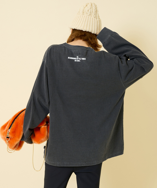 U by SPICK&SPAN(ユーバイスピックアンドスパン)の「【BALMYDAYS/バーミーデイズ】 別注OVERDYED BIG L/S TEE(Tシャツ/カットソー・レディース・アイボリー/ブラック系その他/ピンク系その他・FREE)」の7枚目の写真