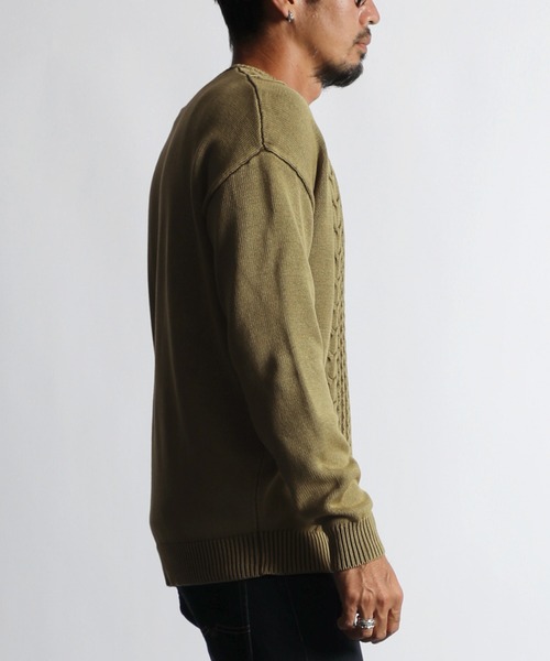 The DUFFER of ST.GEORGE(ザダファーオブセントジョージ)の「GARMENT-DYE CABLE KNIT:製品染め ニュアンスカラー ケーブルニット(ニット/セーター・メンズ・ダークブラウン/オレンジ/カーキ・SMALL/MEDIUM/LARGE/X-LARGE)」の10枚目の写真