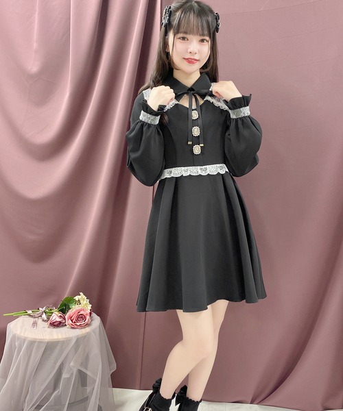 ROJITA(ロジータ)の「デコルテ開きビジュ釦フレアワンピース(ワンピース・レディース・ブルー/ブラック/ピンク系その他・FREE)」の9枚目の写真