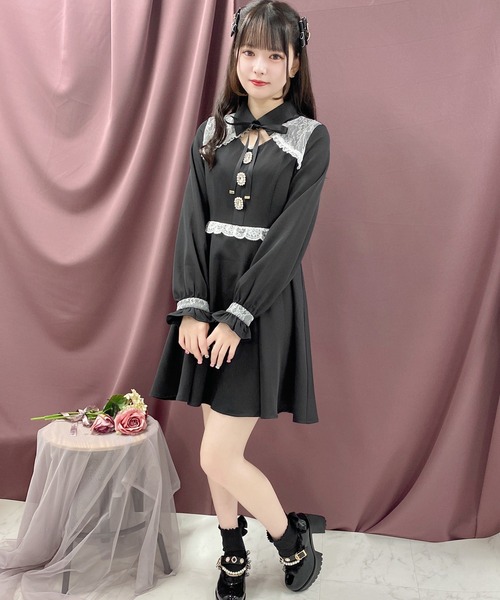 ROJITA(ロジータ)の「デコルテ開きビジュ釦フレアワンピース(ワンピース・レディース・ブルー/ブラック/ピンク系その他・FREE)」の11枚目の写真