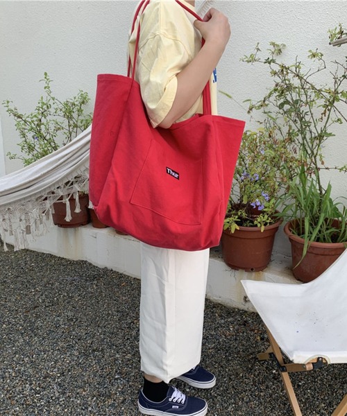LYEON(リヨン)の「大容量シンプルカラートートバッグ(トートバッグ・レディース・イエロー/オレンジ/グリーン/レッド/ブラック/ブルー・FREE)」の16枚目の写真