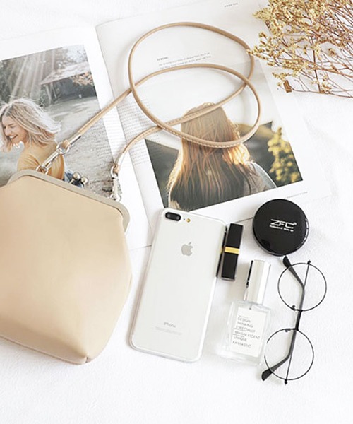 florist（フローリスト）の「マットレザーがま口ショルダーバッグ（ショルダーバッグ・レディース・オフホワイト/ブラック/ベージュ/イエロー・FREE）」の13枚目の写真