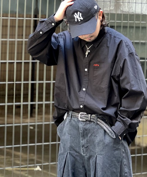 Java（ジャバ）の「《JaVa ジャバコラボ》大人のヴインテージライク。綿100%ピグメントロゴ刺繍オーバーシャツ（シャツ/ブラウス・メンズ・オフホワイト/グレー系/ブラック/ベージュ・LARGE/MEDIUM/SMALL/X-LARGE）」の6枚目の写真