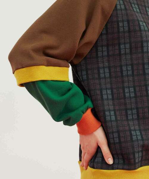 FRAPBOIS（フラボア）の「ミックス スウェット（スウェット・レディース・チャコールグレー/ワイン・1/2）」の7枚目の写真