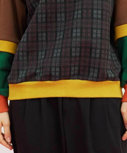 FRAPBOIS（フラボア）の「ミックス スウェット（スウェット・レディース・チャコールグレー/ワイン・1/2）」の9枚目の写真