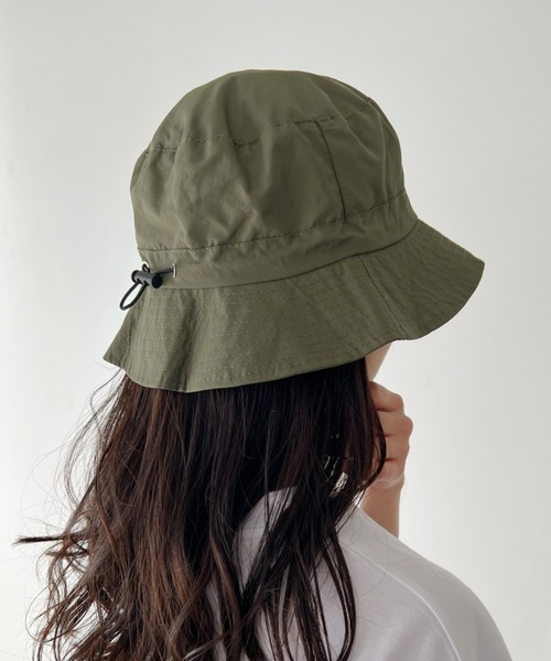 CLEA（クレア）の「UVカット/撥水パッカブルサファリハット（ハット・レディース・チャコールグレー/カーキ/ブラック/ベージュ・FREE）」の4枚目の写真