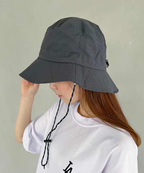 CLEA（クレア）の「UVカット/撥水パッカブルサファリハット（ハット・レディース・チャコールグレー/カーキ/ブラック/ベージュ・FREE）」の9枚目の写真