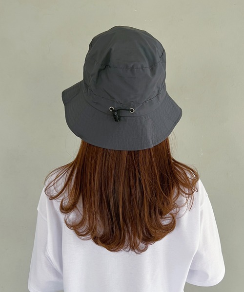 CLEA（クレア）の「UVカット/撥水パッカブルサファリハット（ハット・レディース・チャコールグレー/カーキ/ブラック/ベージュ・FREE）」の13枚目の写真