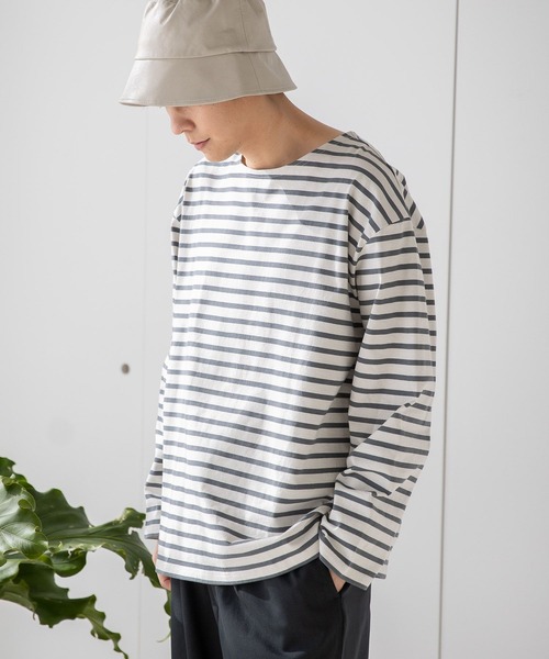 LAKOLE(ラコレ)の「バスクボーダーロングTシャツ / 179767(Tシャツ/カットソー・メンズ・ダークブルー/ラベンダー/アイボリー・MEDIUM/LARGE)」の2枚目の写真