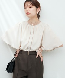 新色追加/WEB限定/パール釦ポイントカラーフレア５分袖ブラウス