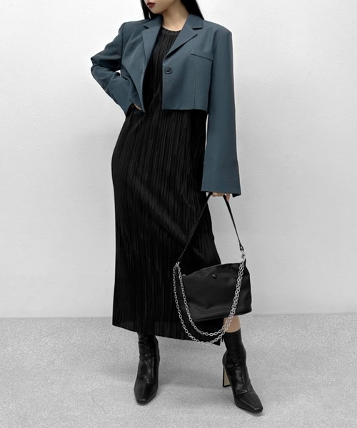 LVEU.(ラブユ.)の「Micro pleats long one-piece / マイクロプリーツロングワンピース(ワンピース・レディース・ブラック/チャコールグレー・FREE)」の18枚目の写真