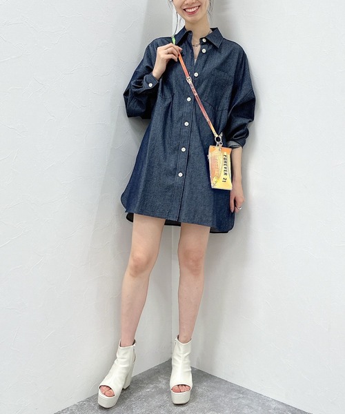 FOREVER 21（フォーエバー トゥエンティーワン）の「【STREET】デニムシャツワンピース（ワンピース・レディース・スカイブルー/ブルー/ネイビー・FREE）」の16枚目の写真