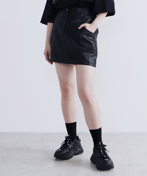 Figments（フィグメンツ）の「コーティングミニスカート（スカート・レディース・ブラック/ネイビー・FREE）」の14枚目の写真