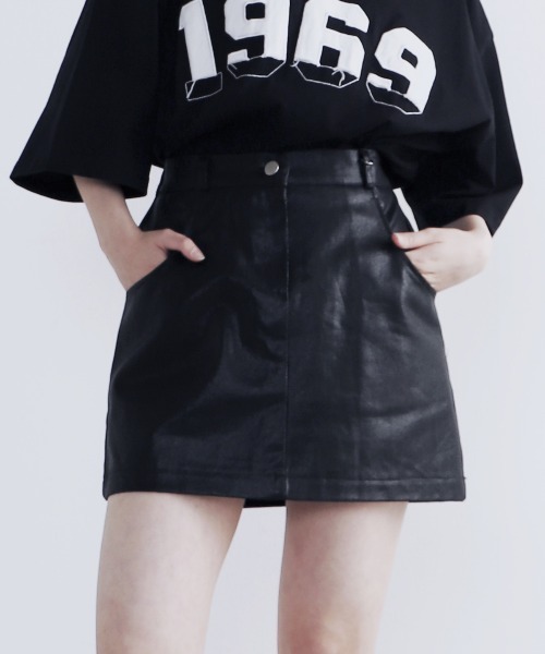 Figments（フィグメンツ）の「コーティングミニスカート（スカート・レディース・ブラック/ネイビー・FREE）」の22枚目の写真