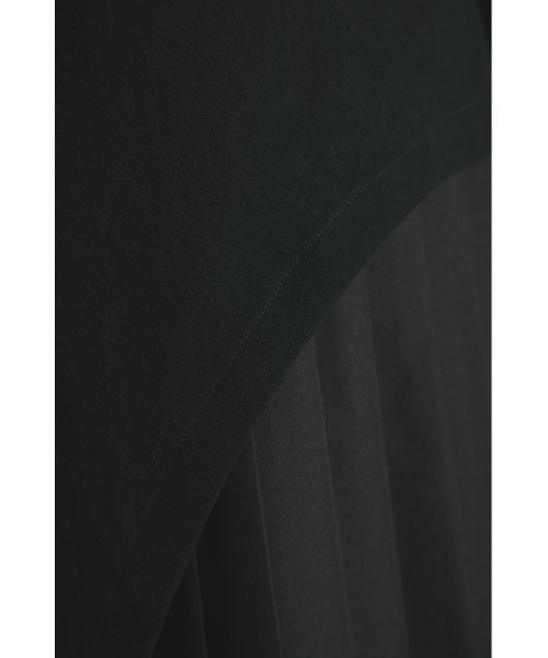 STYLEMIXER（スタイルミキサー）の「2ピースレイヤードプリーツワンピース（ワンピース・レディース・ブラック/ライトベージュ・SMALL/MEDIUM）」の4枚目の写真