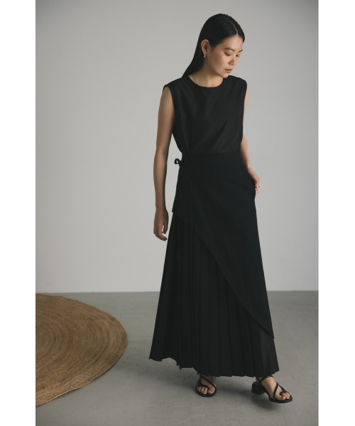 STYLEMIXER（スタイルミキサー）の「2ピースレイヤードプリーツワンピース（ワンピース・レディース・ブラック/ライトベージュ・SMALL/MEDIUM）」の16枚目の写真