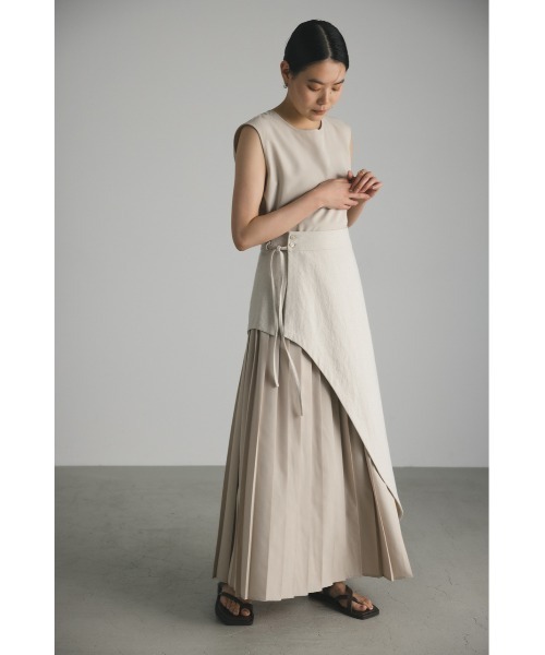 STYLEMIXER（スタイルミキサー）の「2ピースレイヤードプリーツワンピース（ワンピース・レディース・ブラック/ライトベージュ・SMALL/MEDIUM）」の12枚目の写真