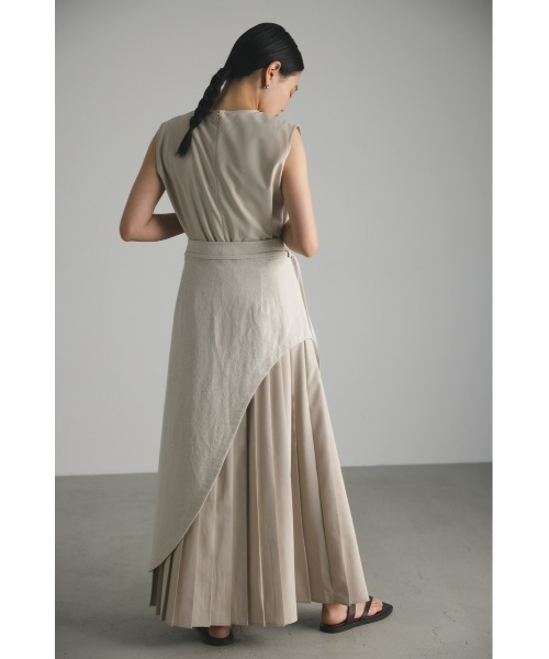 STYLEMIXER（スタイルミキサー）の「2ピースレイヤードプリーツワンピース（ワンピース・レディース・ブラック/ライトベージュ・SMALL/MEDIUM）」の18枚目の写真