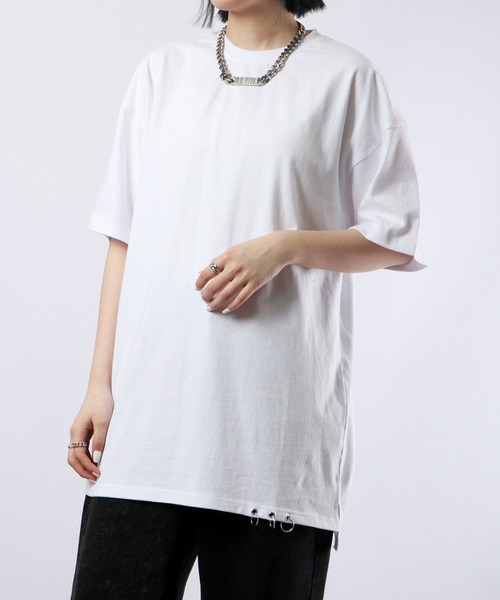 REGIEVO(レジエボ)の「REGIEVO 袖ピアス付き半袖Tシャツ(Tシャツ/カットソー・メンズ・ブラック/オフホワイト・L/M)」の12枚目の写真