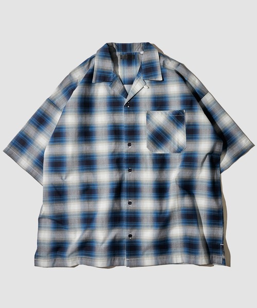 ADPOSION（アドポーション）の「リラックスフィット オープンカラー オンブレチェック ショートスリーブシャツ（シャツ/ブラウス・メンズ・ブラウン/ブラック/ブルー・MEDIUM/X-LARGE/LARGE）」の8枚目の写真