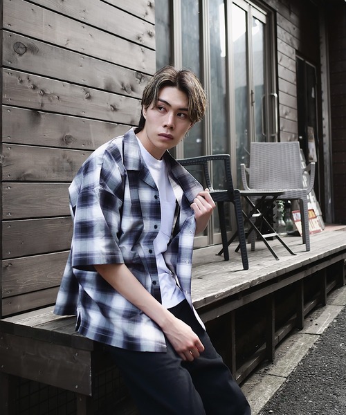 ADPOSION（アドポーション）の「リラックスフィット オープンカラー オンブレチェック ショートスリーブシャツ（シャツ/ブラウス・メンズ・ブラウン/ブラック/ブルー・MEDIUM/X-LARGE/LARGE）」の11枚目の写真